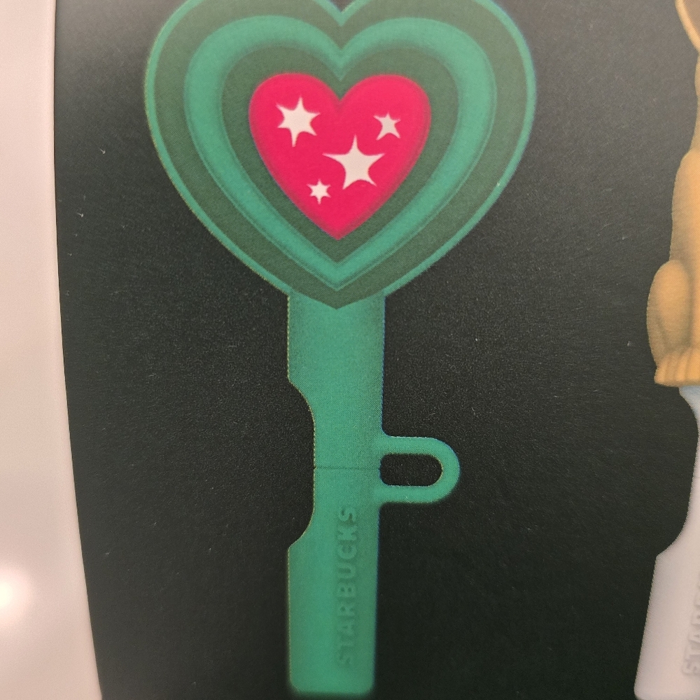 Starbucks 2024 Green heart straw topper